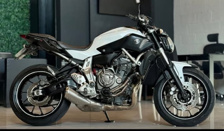 YAMAHA – MT 07 2016 Branco